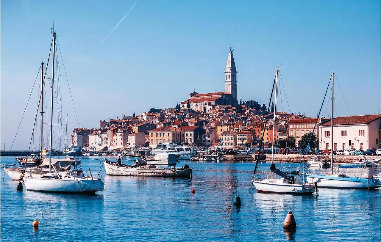 Stunning Apartment In Rovinj With 1 Bedrooms And Internet