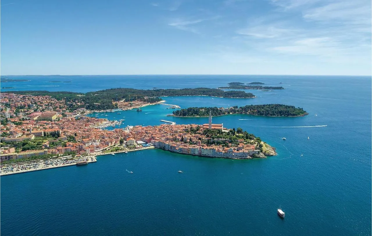 Stunning Apartment In Rovinj With 1 Bedrooms And Internet 0*,